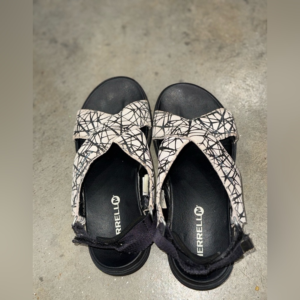 Merrell Black and White Sandals with Velcro strap